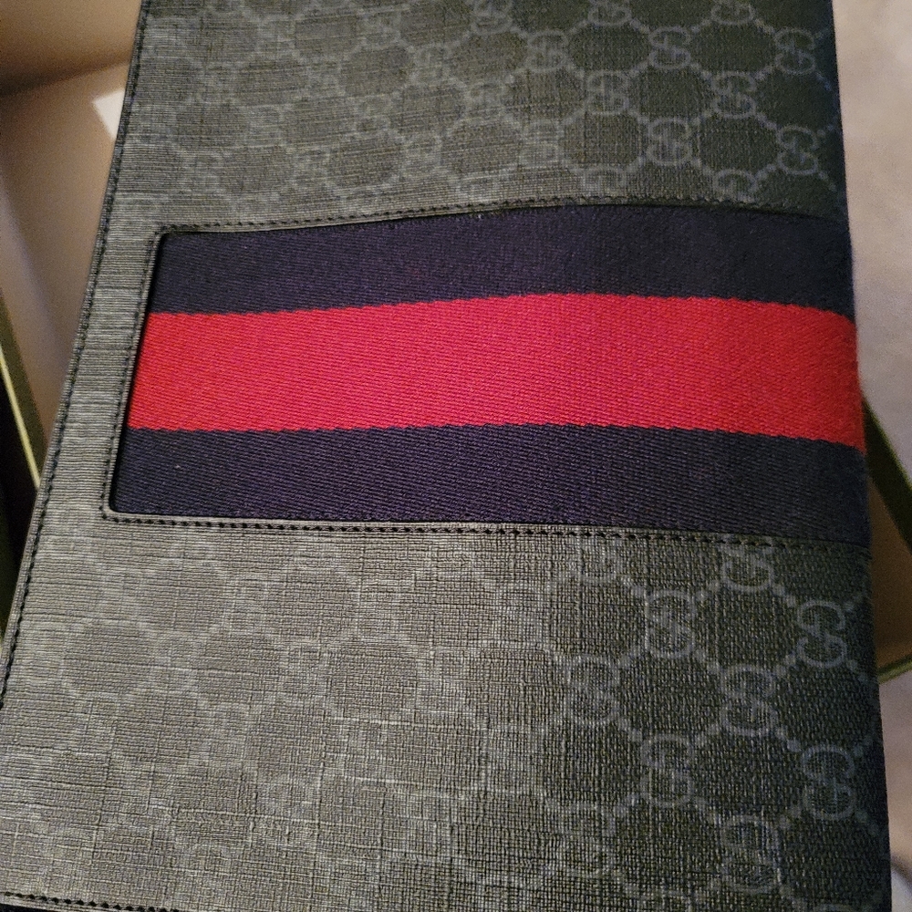 GG Black Pouch